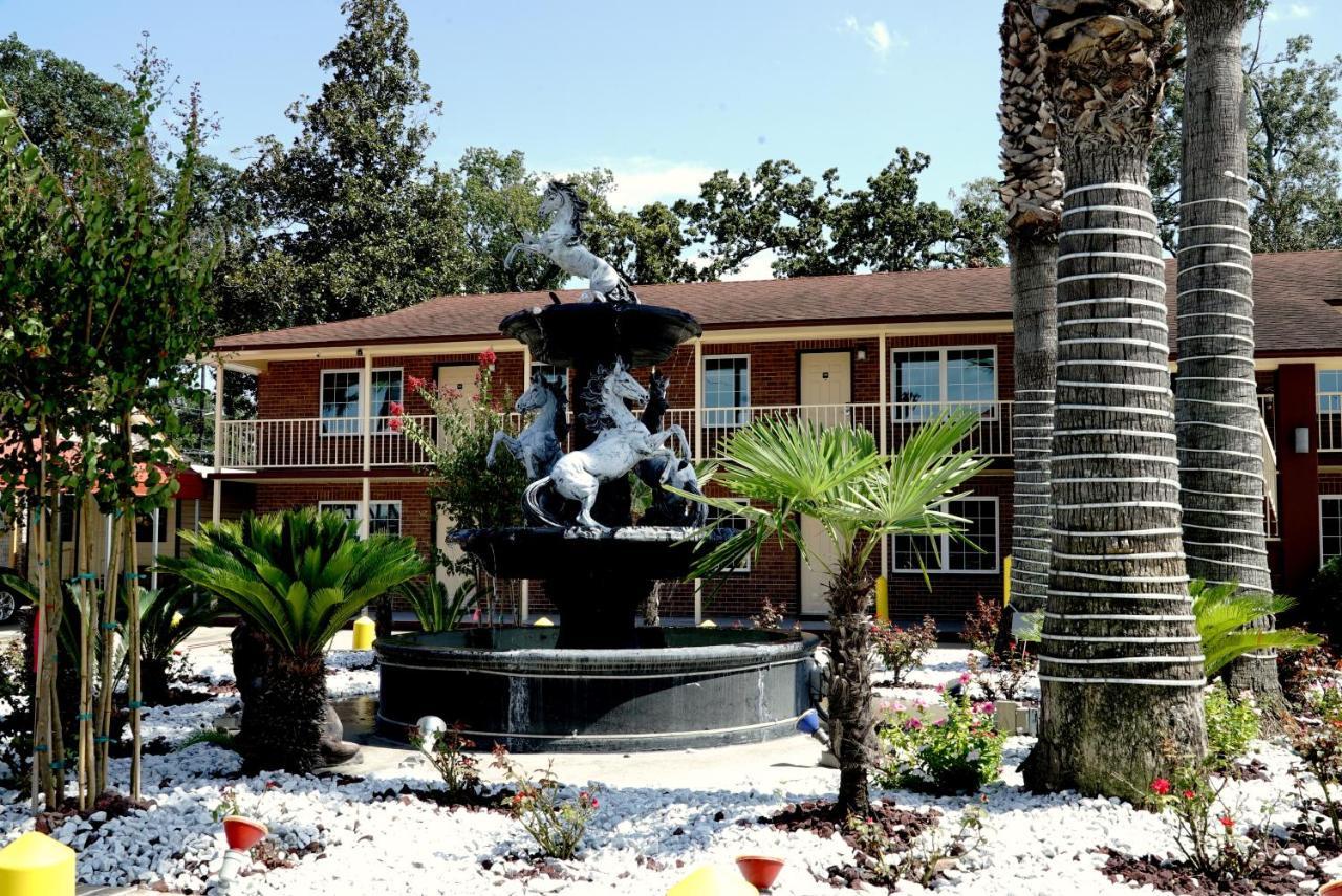 Savannah Inn And Suites Savannah Port Area エクステリア 写真