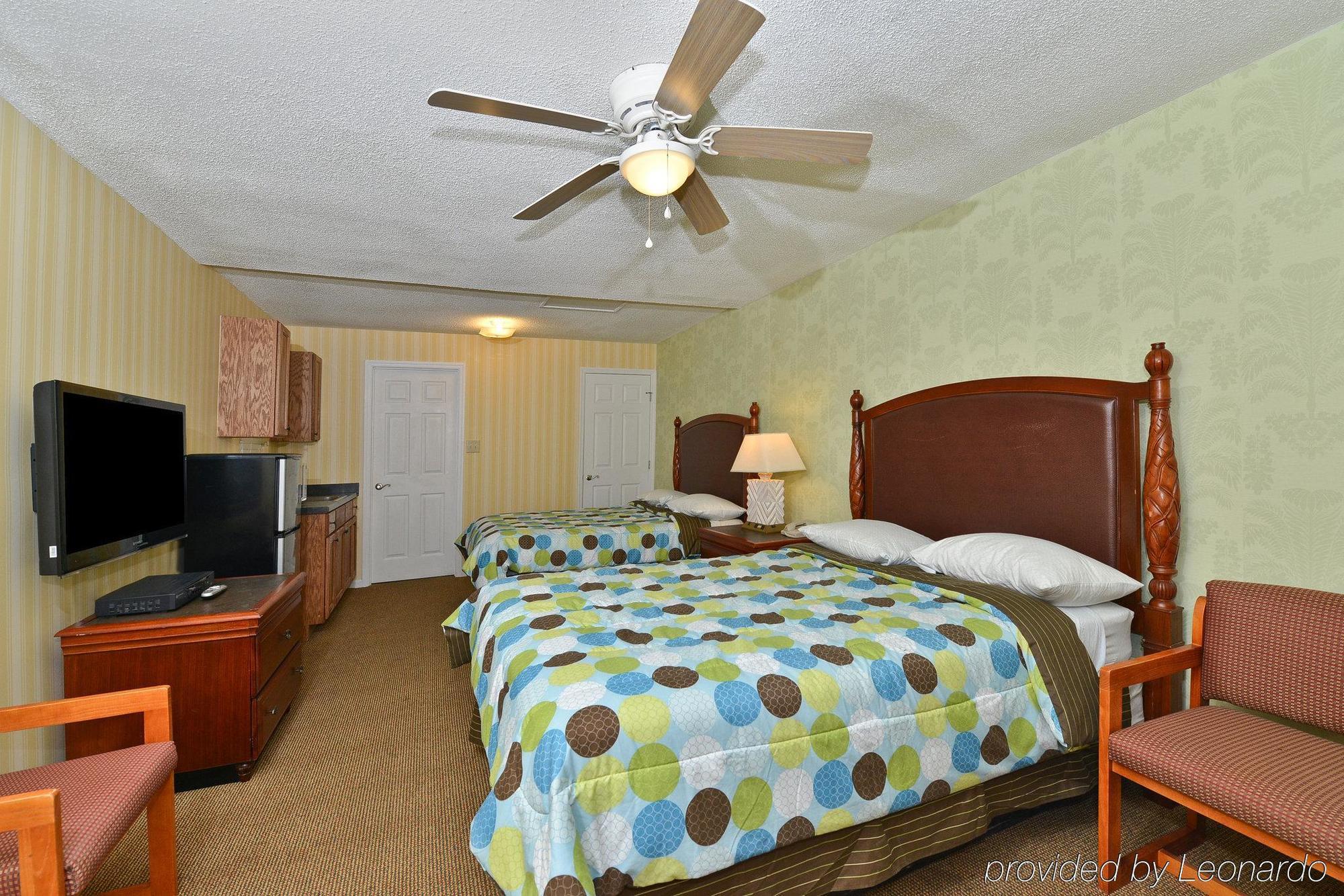 Savannah Inn And Suites Savannah Port Area エクステリア 写真